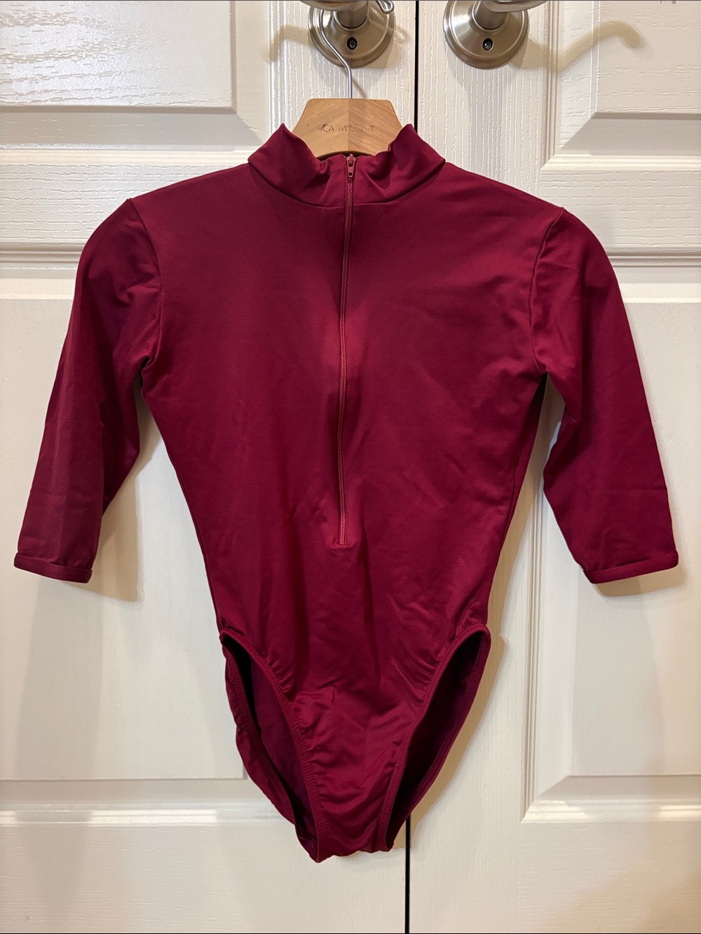 LEOTARD  M